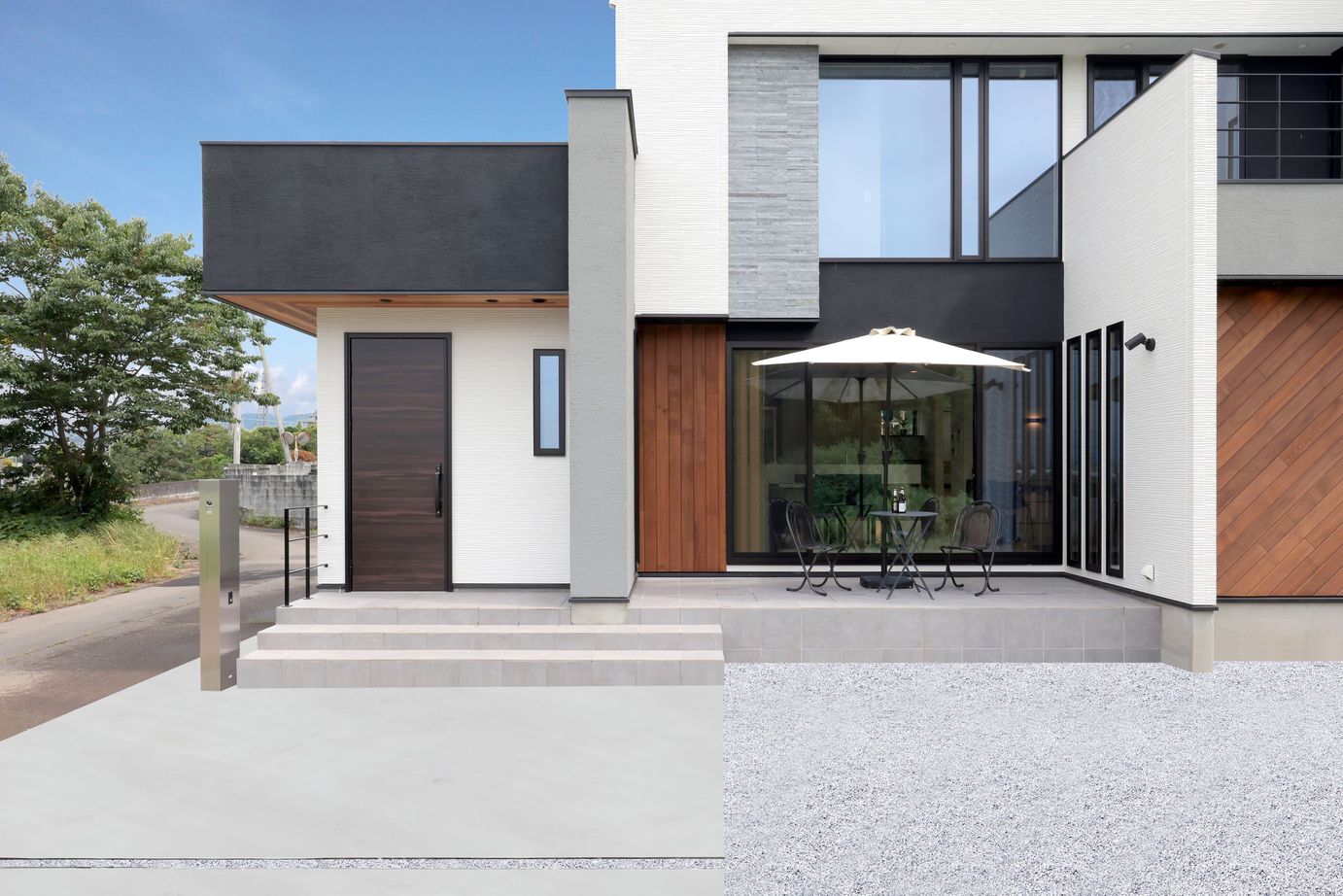 シブサワスタイル 敷地を活かしたスローライフを愉しむリゾートモダンハウスの建築実例画像2