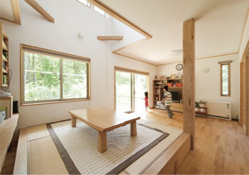 イバケン 家の中にいても自然を感じる素足でのんびり過ごす毎日の建築実例画像4