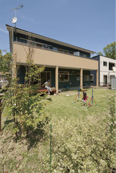 イバケン 家の中にいても自然を感じる素足でのんびり過ごす毎日の建築実例画像6