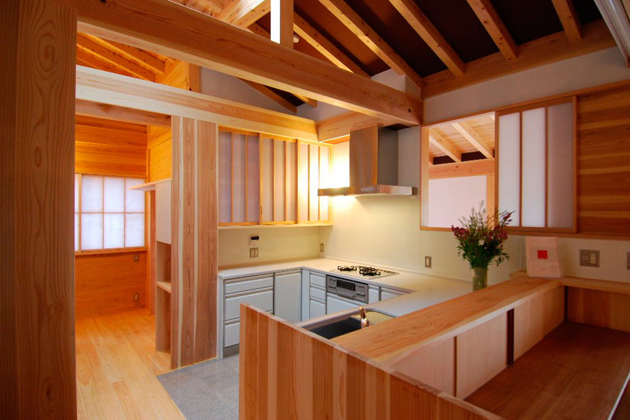 建築工房わたなべ（富士市） 【富士市/平屋/古民家風】木の本来の美しさを引き出した住まい。庭との一体感が心地よい四季を楽しむ暮らしの建築実例画像5