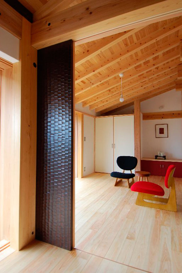 建築工房わたなべ（富士市） 【富士市/平屋/古民家風】木の本来の美しさを引き出した住まい。庭との一体感が心地よい四季を楽しむ暮らしの建築実例画像7