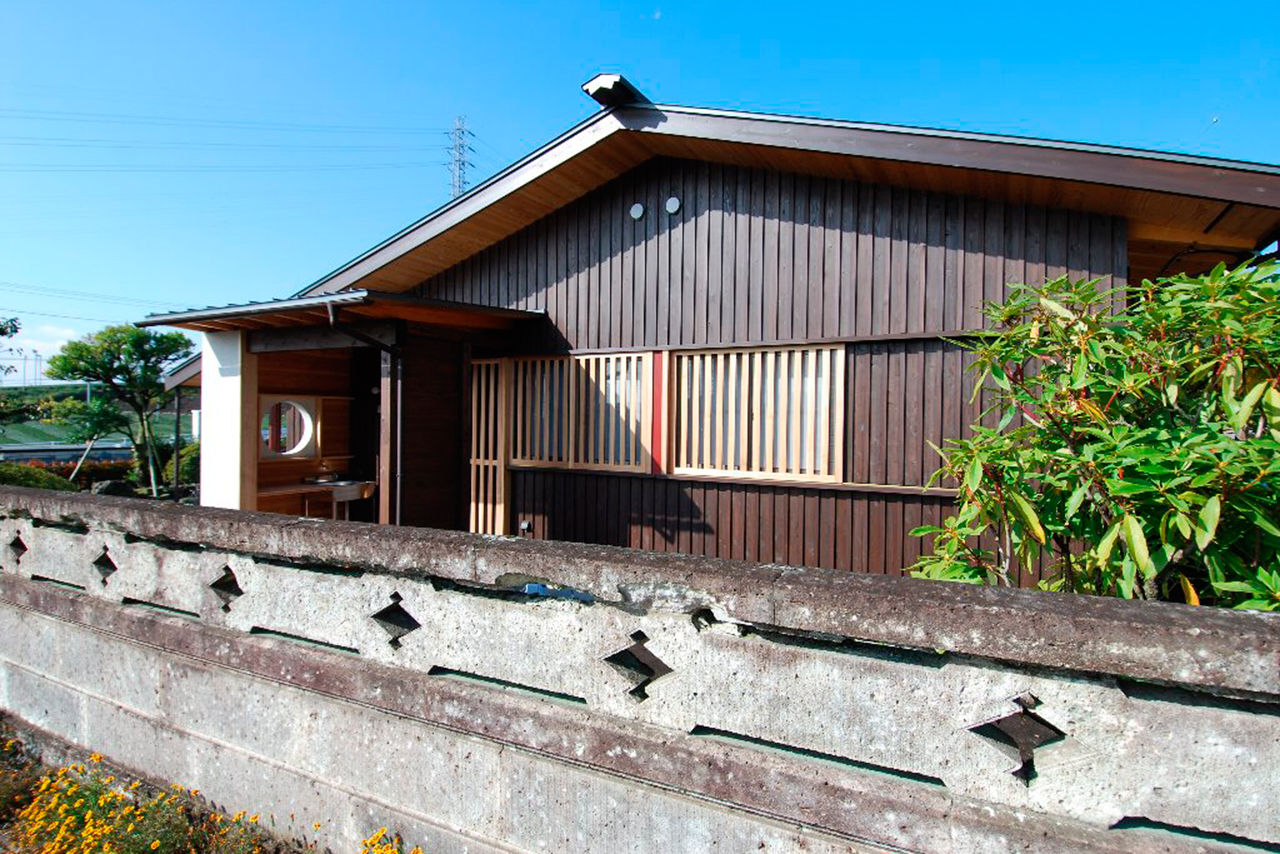 建築工房わたなべ（富士市） 【富士市/平屋/古民家風】木の本来の美しさを引き出した住まい。庭との一体感が心地よい四季を楽しむ暮らしの建築実例画像9