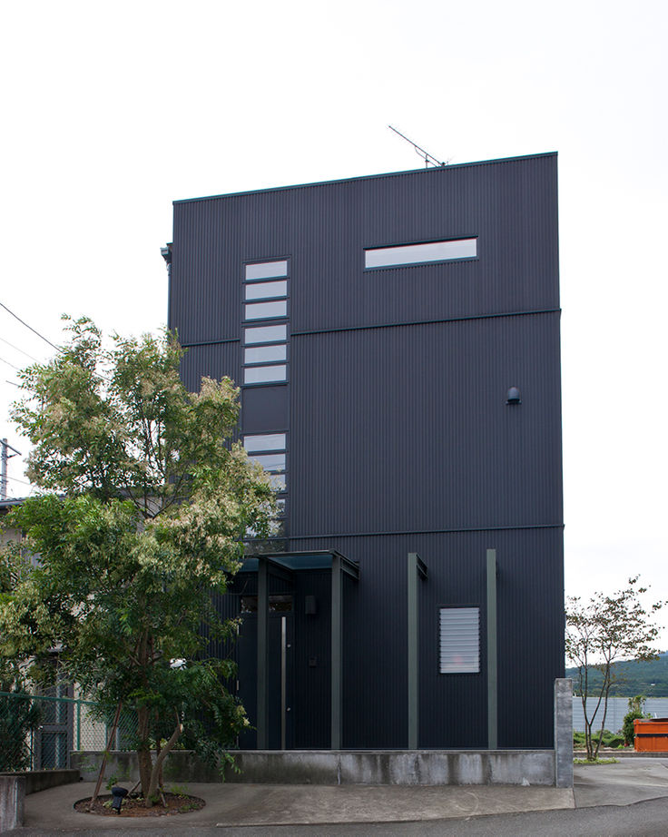 建築工房わたなべ（富士市） 【富士市/2000～2499万円/ガレージ/3階建て】イメージは『NYのアパート』。シームレスな多層構造の間取りの建築実例画像3