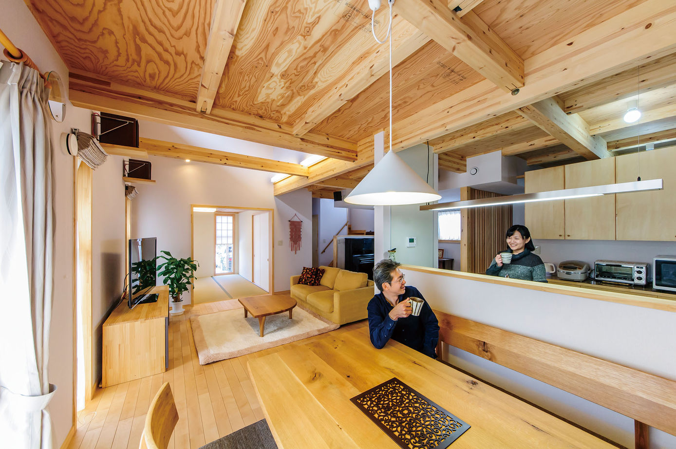 BAUHOUSE -住まい設計工房バウハウス- 【ガレージハウス/36坪/間取り図】季節ごとに楽しめる庭の植栽。１年中心地が良いシンプルモダンな暮らしの建築実例画像4