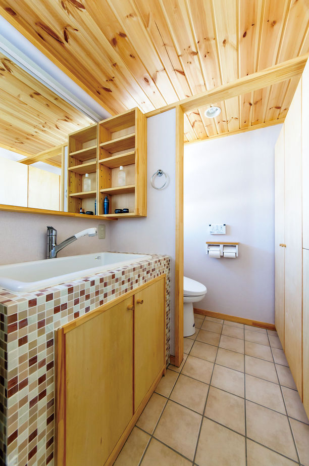 BAUHOUSE -住まい設計工房バウハウス- 【ガレージハウス/36坪/間取り図】季節ごとに楽しめる庭の植栽。１年中心地が良いシンプルモダンな暮らしの建築実例画像6