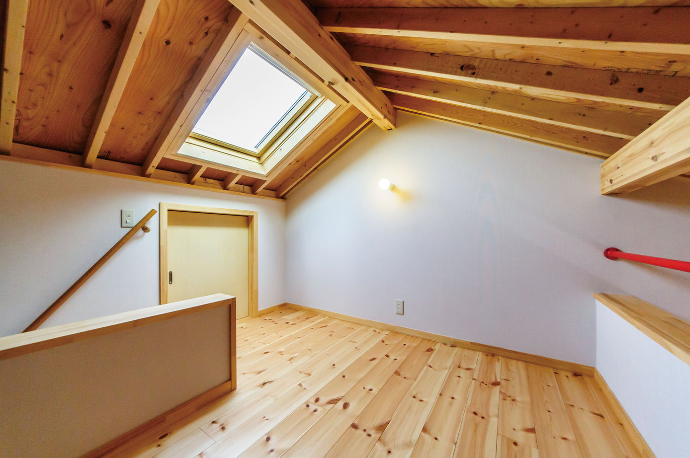 BAUHOUSE -住まい設計工房バウハウス- 【ガレージハウス/36坪/間取り図】季節ごとに楽しめる庭の植栽。１年中心地が良いシンプルモダンな暮らしの建築実例画像7