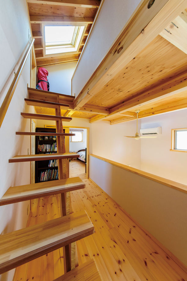 BAUHOUSE -住まい設計工房バウハウス- 【ガレージハウス/36坪/間取り図】季節ごとに楽しめる庭の植栽。１年中心地が良いシンプルモダンな暮らしの建築実例画像8