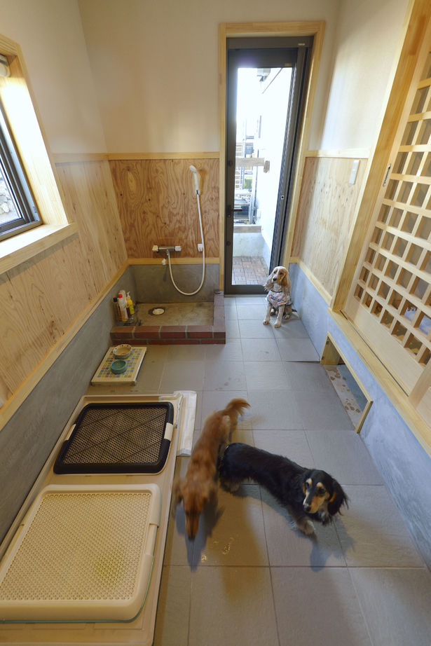 BAUHOUSE -住まい設計工房バウハウス- 【アトリエ/土間/42坪/間取り図】平屋風の味わいあるガレージハウスで、愛犬との暮らしを愉しむの建築実例画像7