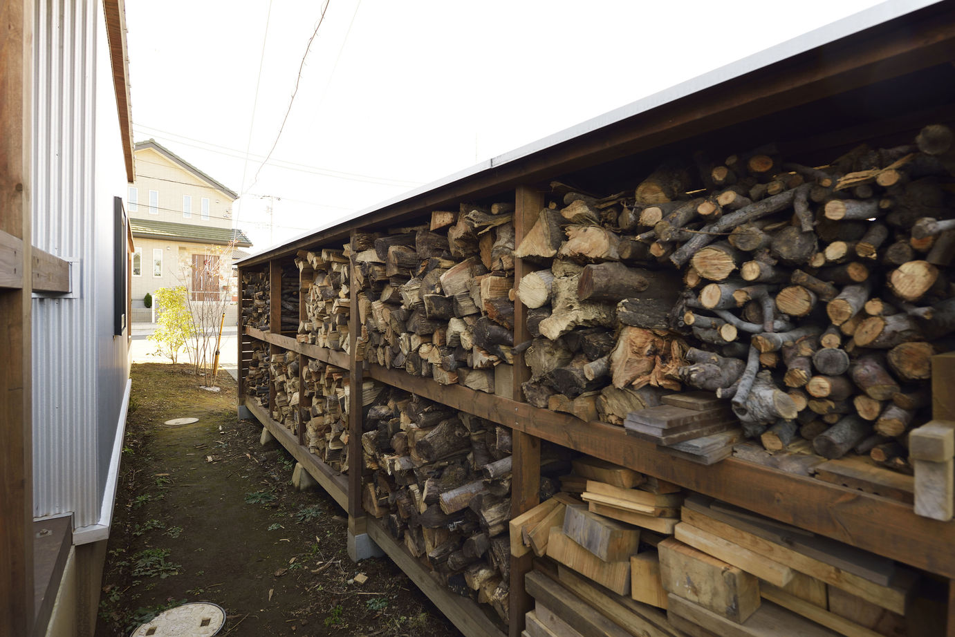 BAUHOUSE -住まい設計工房バウハウス- 【アトリエ/土間/42坪/間取り図】平屋風の味わいあるガレージハウスで、愛犬との暮らしを愉しむの建築実例画像10