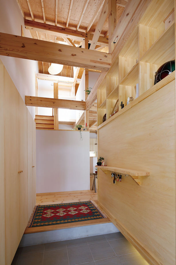 BAUHOUSE -住まい設計工房バウハウス- 【吹抜け/土間/39坪/間取り図】土間リビング、バイクガレージのある大屋根の家の建築実例画像9