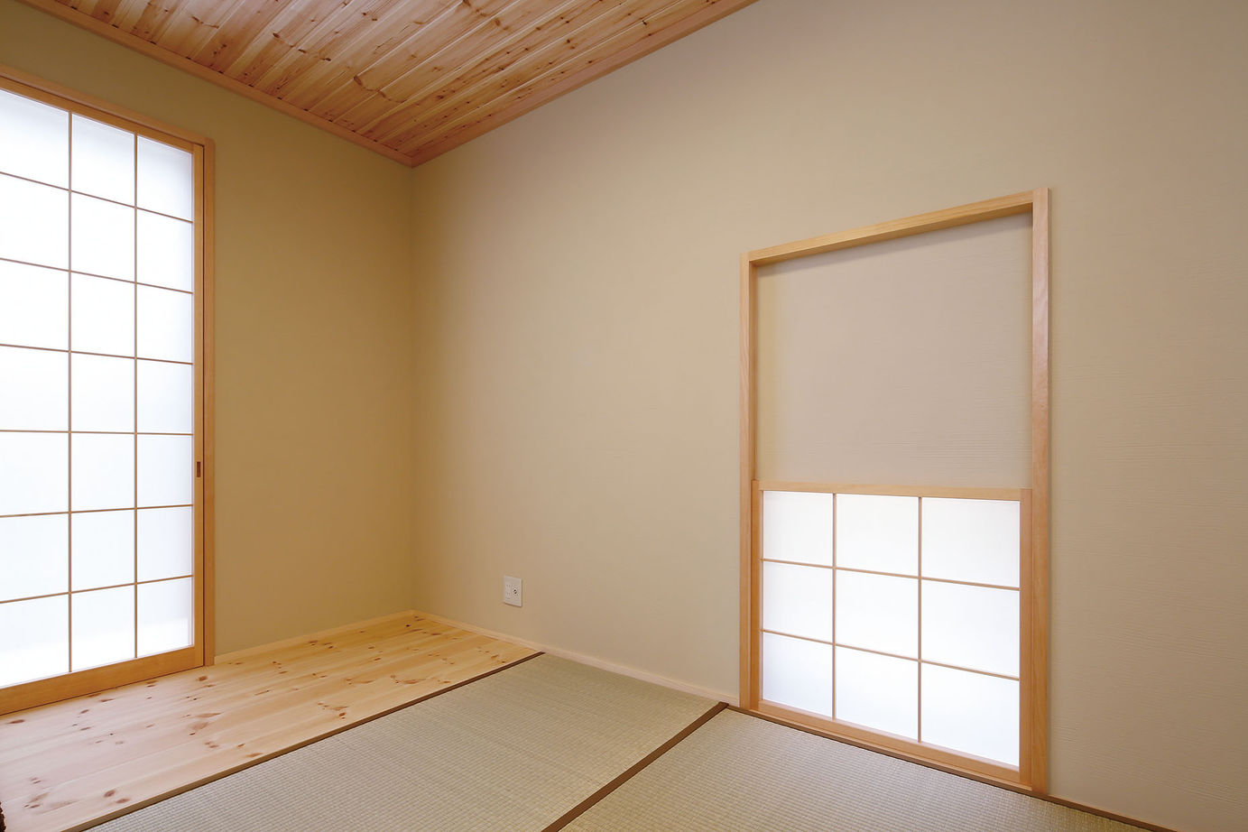 BAUHOUSE -住まい設計工房バウハウス- 【吹抜け/土間/39坪/間取り図】土間リビング、バイクガレージのある大屋根の家の建築実例画像10