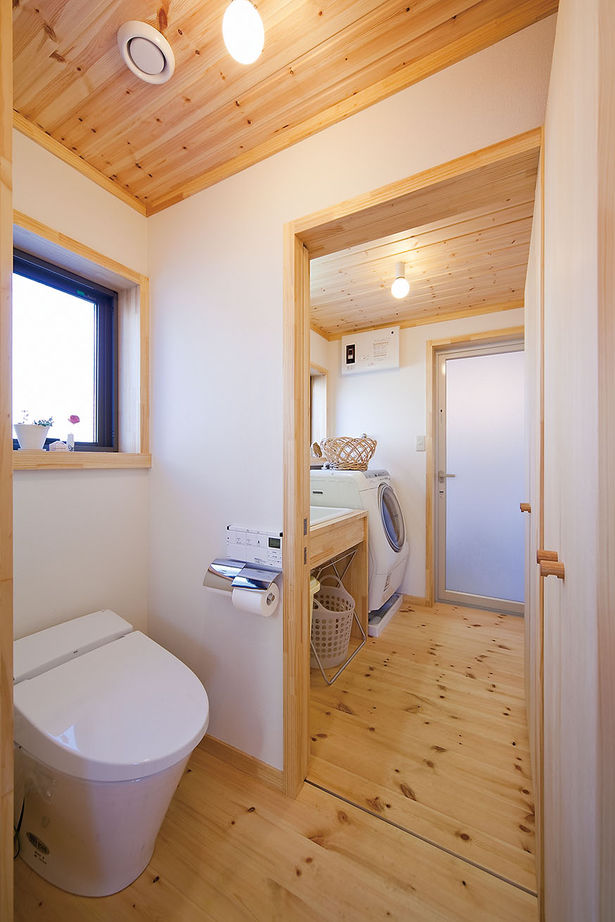 BAUHOUSE -住まい設計工房バウハウス- 【吹抜け/39坪/間取り図】まるで毎日がアウトドアライフ。薪ストーブを備えたロフト付きの平屋風住宅の建築実例画像3