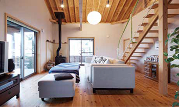 BAUHOUSE -住まい設計工房バウハウス- 【ガレージハウス/47坪/間取り図】平屋風のガレージハウス。ロフトのようなギャラリーも魅力いっぱいの建築実例画像2