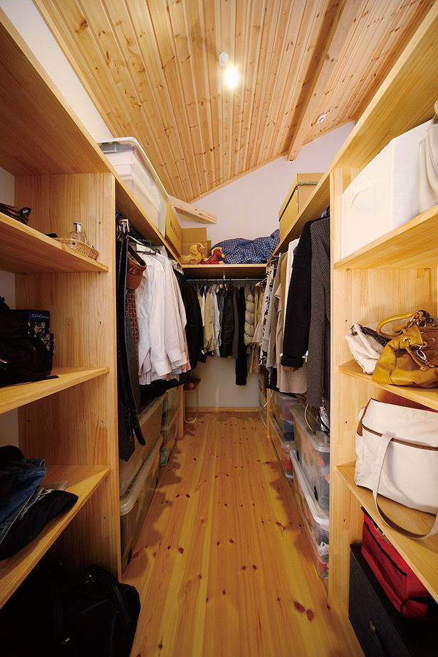 BAUHOUSE -住まい設計工房バウハウス- 【ビルトインガレージ/40坪/間取り図】リクエスト以上の設計。大人の秘密基地「書斎」の完成の建築実例画像6