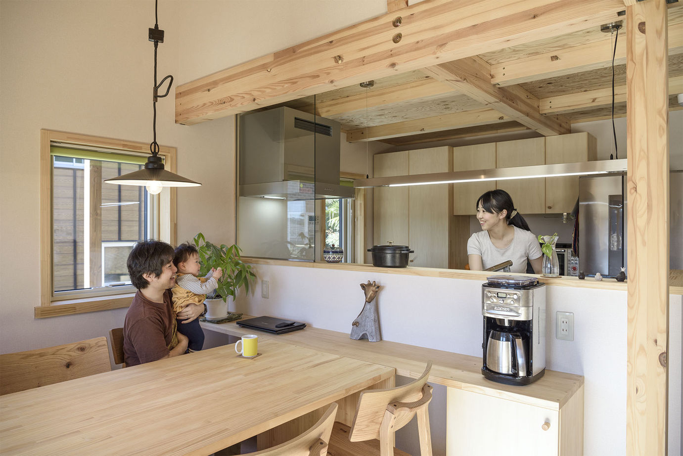 BAUHOUSE -住まい設計工房バウハウス- 【平屋風/切妻屋根/36坪/間取り図】ウッドデッキから見渡す景色に感じる「我が家がリゾートになる幸せ」の建築実例画像3