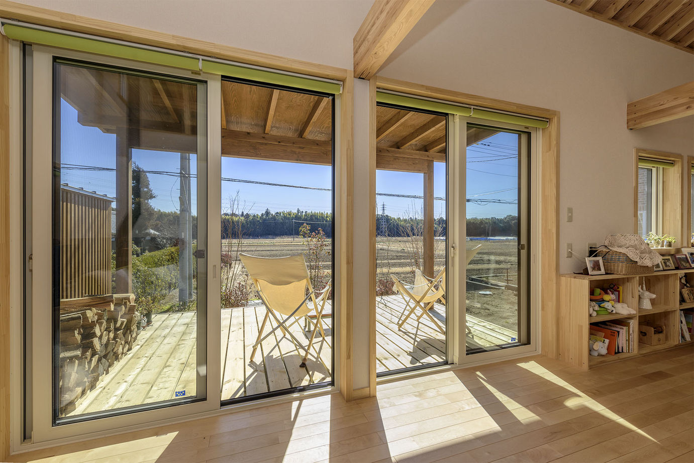 BAUHOUSE -住まい設計工房バウハウス- 【平屋風/切妻屋根/36坪/間取り図】ウッドデッキから見渡す景色に感じる「我が家がリゾートになる幸せ」の建築実例画像5