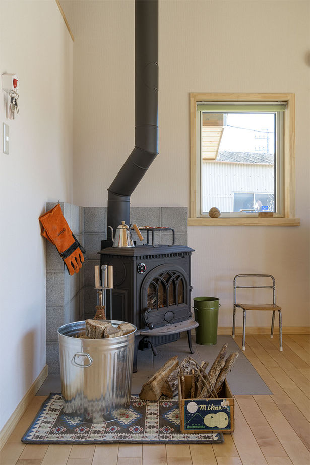 BAUHOUSE -住まい設計工房バウハウス- 【平屋風/切妻屋根/36坪/間取り図】ウッドデッキから見渡す景色に感じる「我が家がリゾートになる幸せ」の建築実例画像8