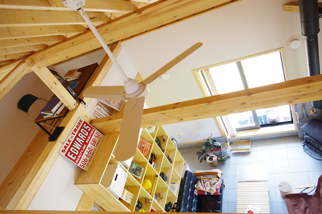 BAUHOUSE -住まい設計工房バウハウス- 【ガレージ/土間/平屋風/35坪/間取り図】薪ストーブ1台で床暖房なしで過ごせる子育ての住まいの建築実例画像4