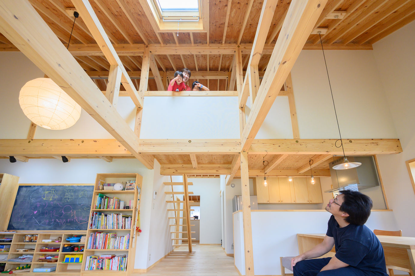 BAUHOUSE -住まい設計工房バウハウス- 【2階建て/家庭菜園/35坪/間取り図】子育て世代の「住・食・遊・育」を備えている平屋風の住まいの建築実例画像3