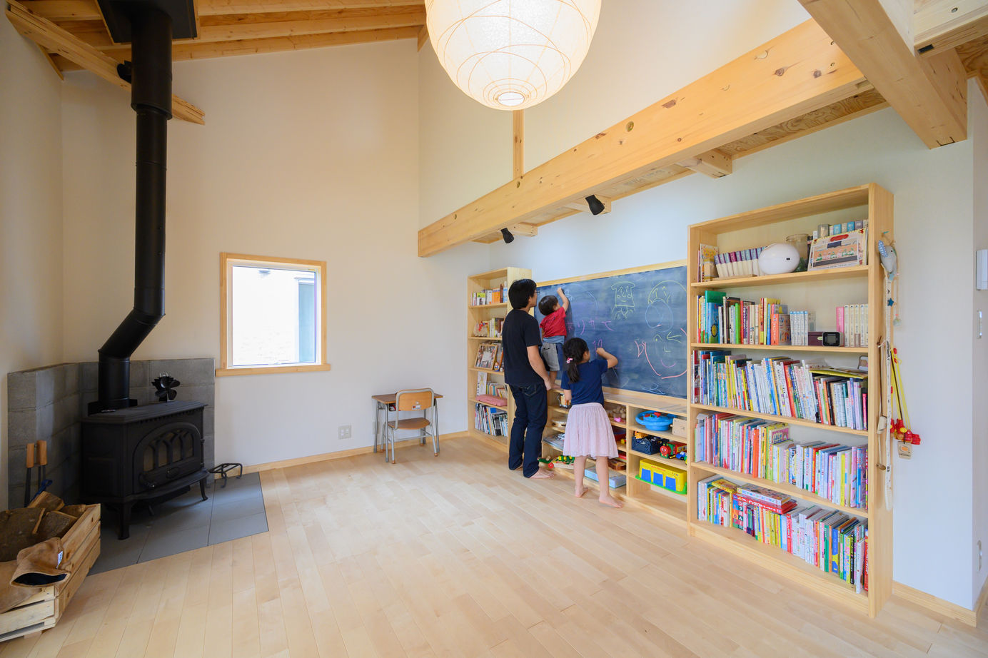 BAUHOUSE -住まい設計工房バウハウス- 【2階建て/家庭菜園/35坪/間取り図】子育て世代の「住・食・遊・育」を備えている平屋風の住まいの建築実例画像4