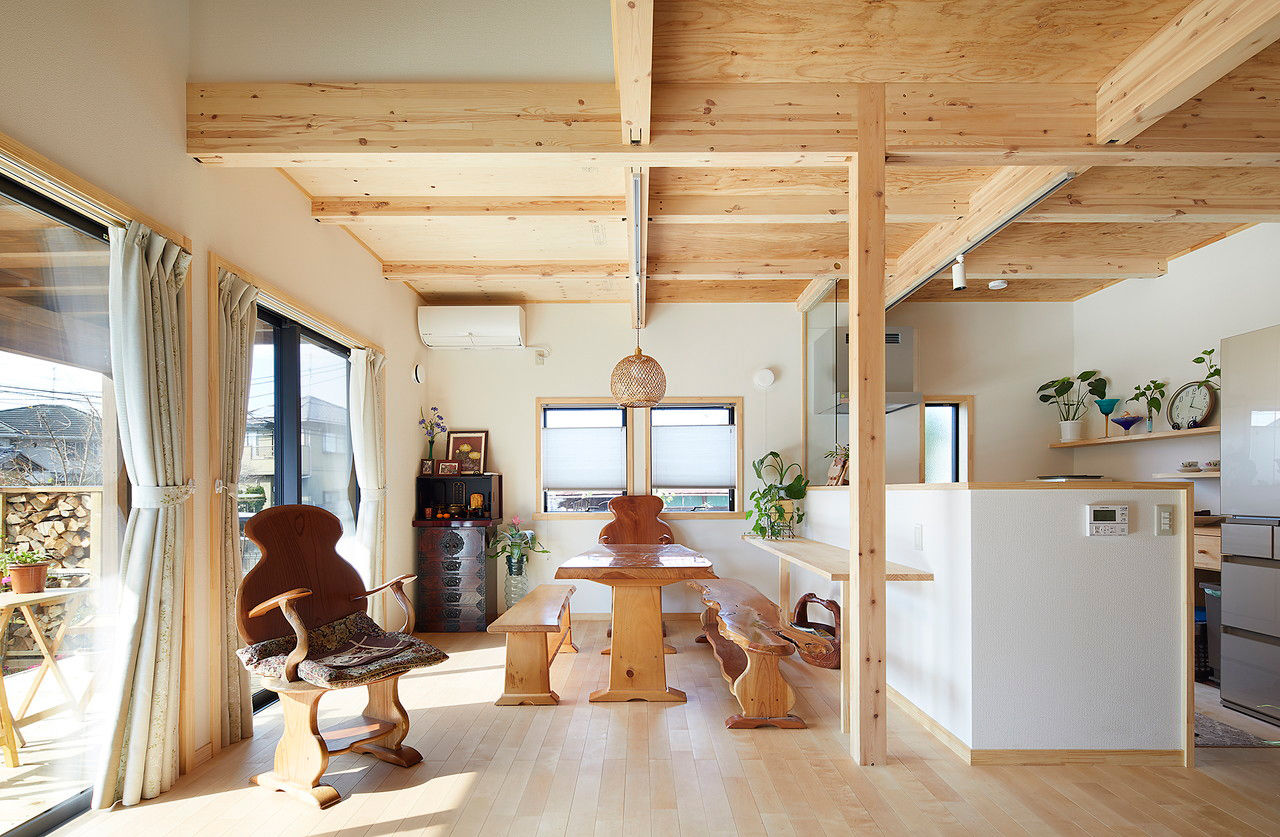 BAUHOUSE -住まい設計工房バウハウス- 【2階建て/42坪/間取り図】3世代がほど良い距離感で、仲良く快適に暮らす「思いをつなぐ家」の建築実例画像2