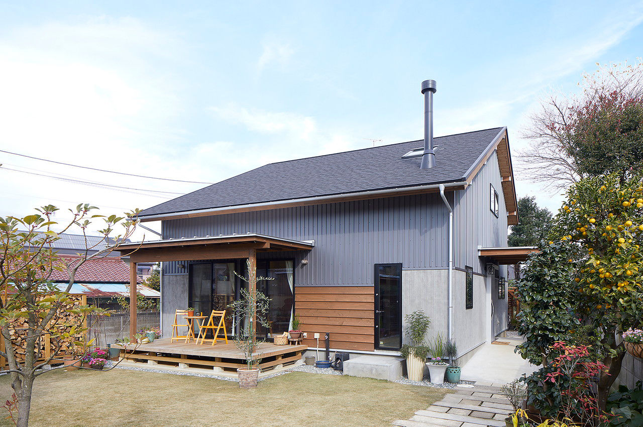 BAUHOUSE -住まい設計工房バウハウス- 【2階建て/42坪/間取り図】3世代がほど良い距離感で、仲良く快適に暮らす「思いをつなぐ家」の建築実例画像10