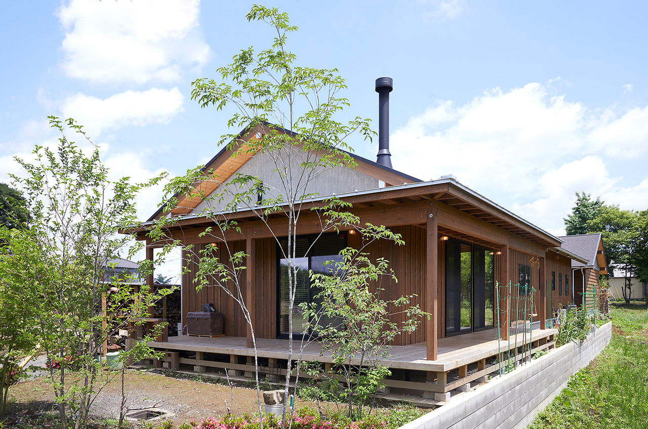 BAUHOUSE -住まい設計工房バウハウス- 【平屋/42坪/間取り図】緑に映える山小屋風の外観が素敵。豊かな暮らしが叶う「広がる空と要望を楽しむ家」の建築実例画像3