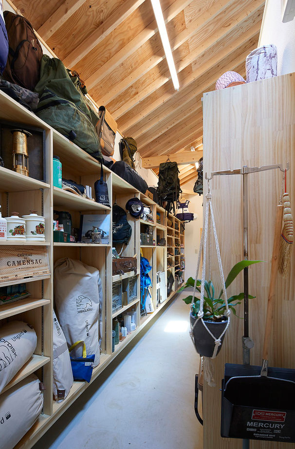 BAUHOUSE -住まい設計工房バウハウス- 【平屋/42坪/間取り図】緑に映える山小屋風の外観が素敵。豊かな暮らしが叶う「広がる空と要望を楽しむ家」の建築実例画像8