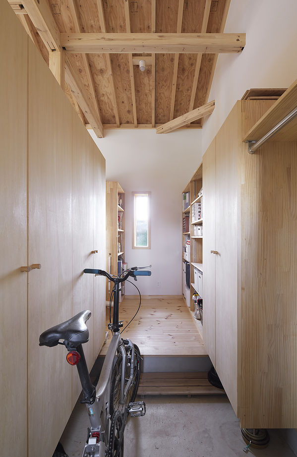 BAUHOUSE -住まい設計工房バウハウス- 【平屋/30坪/間取り図】森をつくり、家を建てる。幼い頃からの夢をかなえた、薪ストーブのある平屋の建築実例画像8