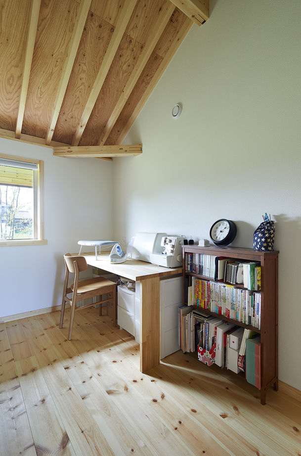 BAUHOUSE -住まい設計工房バウハウス- 【平屋/30坪/間取り図】森をつくり、家を建てる。幼い頃からの夢をかなえた、薪ストーブのある平屋の建築実例画像9