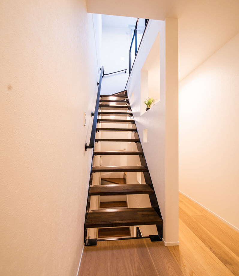 一級建築士事務所　タイセーハウジング 【横浜市神奈川区/ビルトインガレージ/間取り図有】遊び心満載な空間作り。囲炉裏がある3階建て二世帯住宅の建築実例画像14