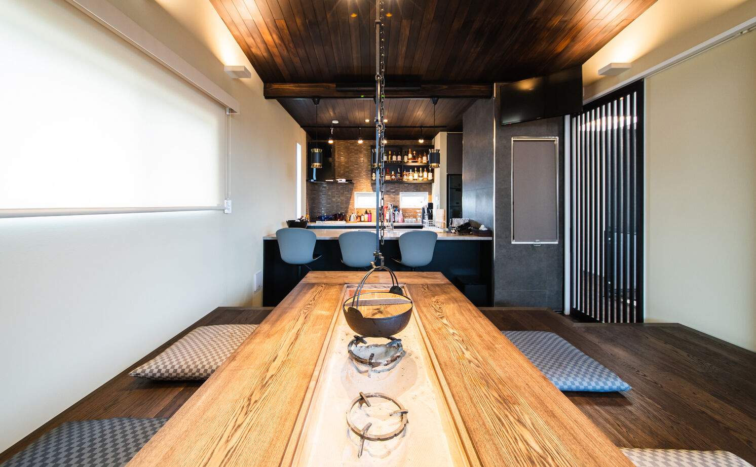 一級建築士事務所　タイセーハウジング 【横浜市神奈川区/ビルトインガレージ/間取り図有】遊び心満載な空間作り。囲炉裏がある3階建て二世帯住宅の建築実例画像17