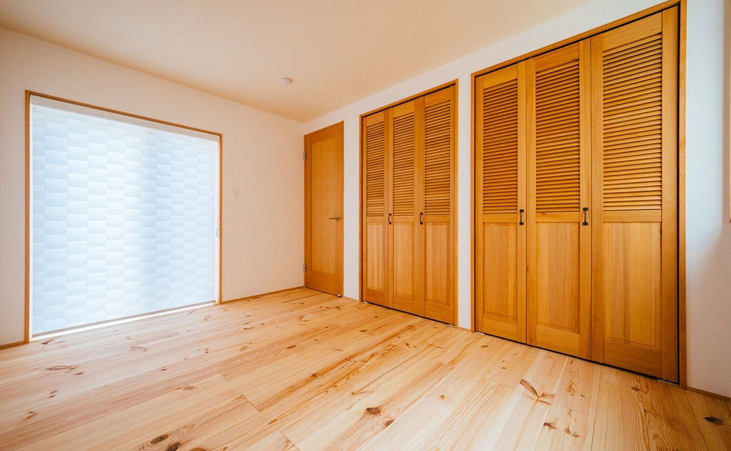 一級建築士事務所　タイセーハウジング 【世田谷区/2000万円台/狭小変形地/約28坪/間取り図】自然素材で建てる天井高3.5mのゆったりLDKの家の建築実例画像11