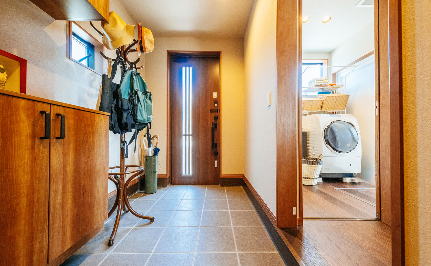 一級建築士事務所　タイセーハウジング 【厚木市/ウッドデッキ/3LDK/間取り図】暮らしに沿った帰宅動線に家と外とを繋ぐスクエアデザインの家の建築実例画像12