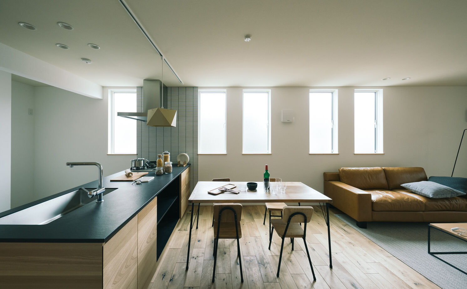 一級建築士事務所　タイセーハウジング 【東京都/自然素材/間取り図】インテリアに溶け込むデザイン空間。優しい色合いのスタイリッシュな縦型住宅の建築実例画像5