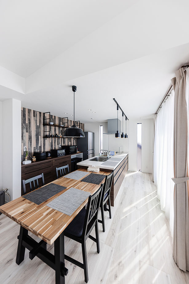 一級建築士事務所　タイセーハウジング 【座間市/バリアフリー】天井高を利用した「KURA」や生活リズムの違いに配慮した3階建ての二世帯住宅の建築実例画像4