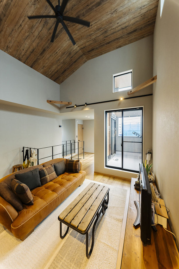 一級建築士事務所　タイセーハウジング 【伊勢原市/土地から/土間玄関約6帖/3LDK/間取り図】高低差のある土地に建てるロフト付き2階LDKの家の建築実例画像2