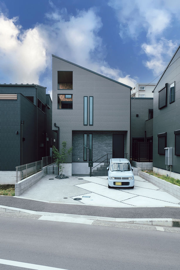 一級建築士事務所　タイセーハウジング 【伊勢原市/土地から/土間玄関約6帖/3LDK/間取り図】高低差のある土地に建てるロフト付き2階LDKの家の建築実例画像10