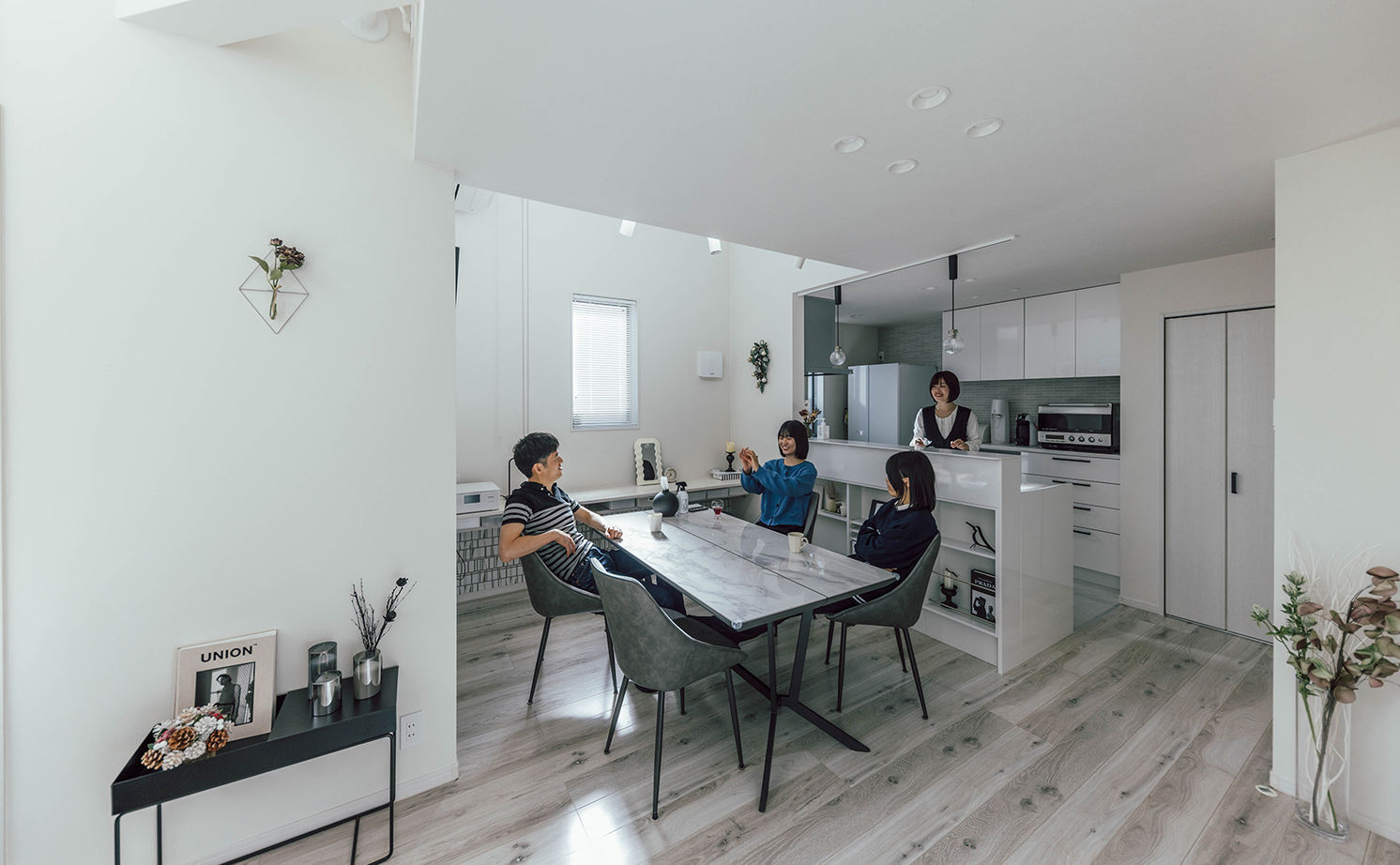 一級建築士事務所　タイセーハウジング 【2000万円台/東京都豊島区】高い性能とデザインを両立。たっぷり光を取り込む2階LDKの建築実例画像5