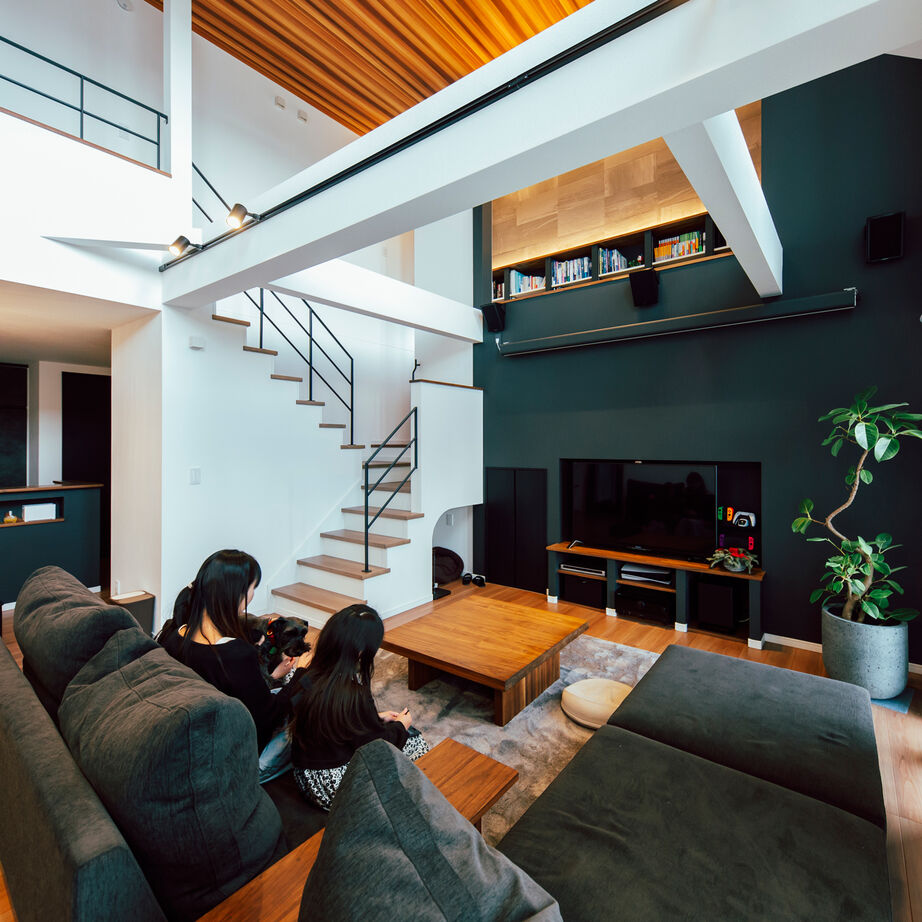 一級建築士事務所　タイセーハウジング 【神奈川県伊勢原市／間取り図】まるで映画館のようなホームシアターのある大空間の家の建築実例画像1