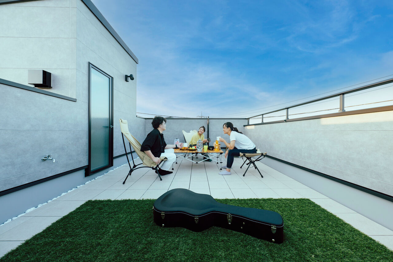 一級建築士事務所　タイセーハウジング 【神奈川県厚木市／間取り図】仕事の息抜きに、休日の家族団らんに。田園風景を一望する屋上庭園の建築実例画像2