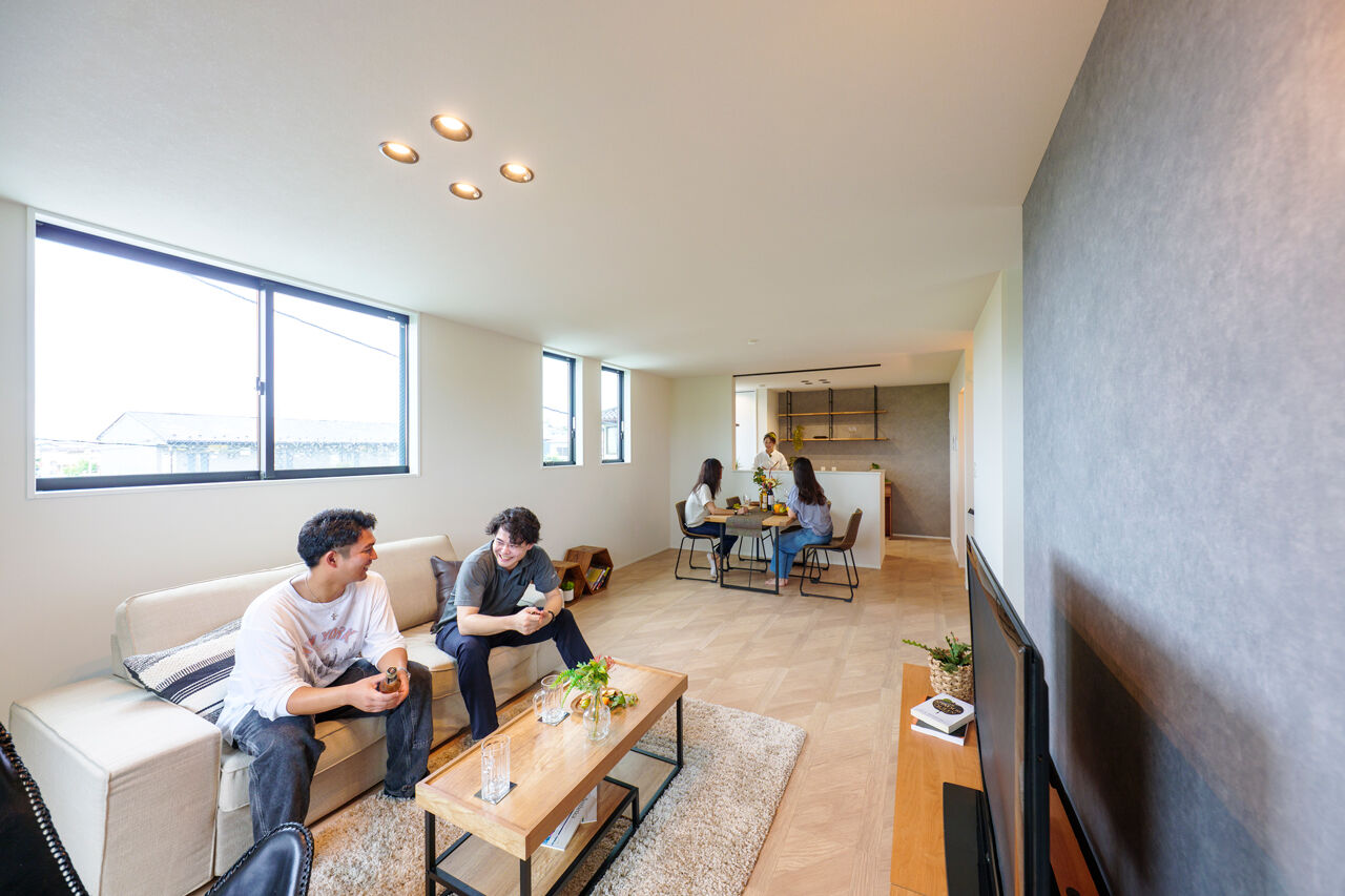 一級建築士事務所　タイセーハウジング 【神奈川県厚木市／間取り図】仕事の息抜きに、休日の家族団らんに。田園風景を一望する屋上庭園の建築実例画像4