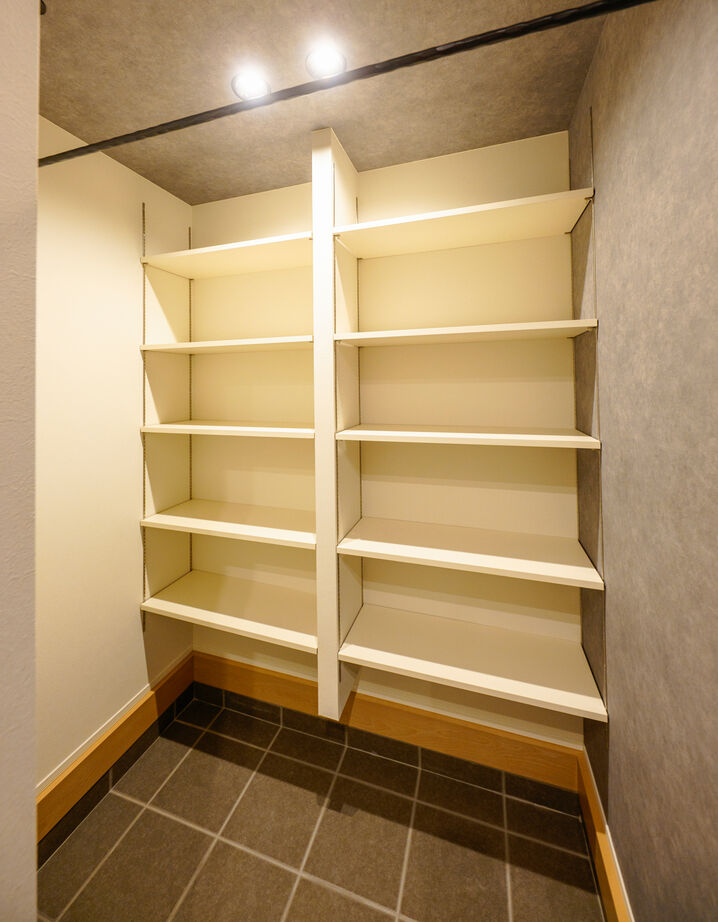 一級建築士事務所　タイセーハウジング 【神奈川県厚木市／間取り図】仕事の息抜きに、休日の家族団らんに。田園風景を一望する屋上庭園の建築実例画像7