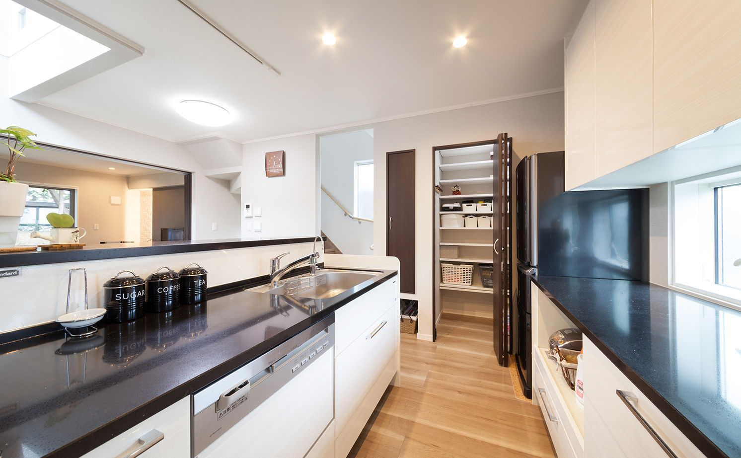 木下工務店 【3100万円/30坪/間取り図/東京/吹き抜け】傾斜地を活かしたビルトインガレージと半地下でゆったりと暮らすの建築実例画像5