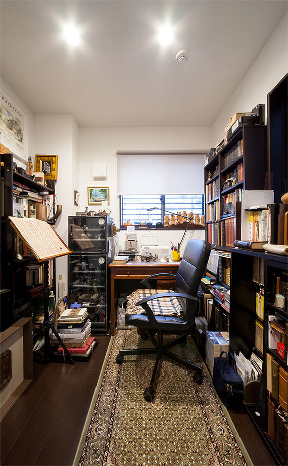 木下工務店 大きな吹き抜けのアトリエがある、モダンでクールな都心の二世帯・3階建ての建築実例画像9