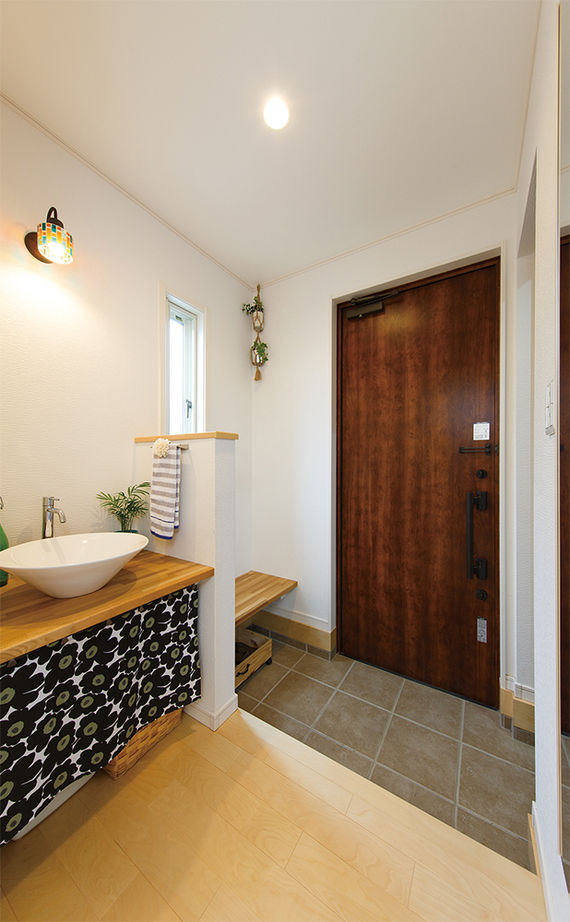 木下工務店 吹き抜けから家中に広がるやわらかな光。いきいきとした家族の気配を身近に感じながら暮らす家の建築実例画像10