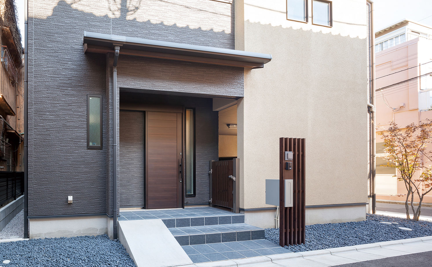 木下工務店 【4000万円/46坪/間取り図/東京/ルーフバルコニー】和の趣を愉しむ、ビルトインカーポート付きの3階建ての建築実例画像2