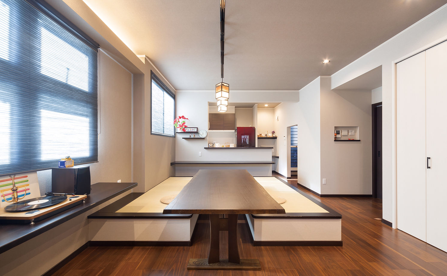 木下工務店 【4000万円/46坪/間取り図/東京/ルーフバルコニー】和の趣を愉しむ、ビルトインカーポート付きの3階建ての建築実例画像4