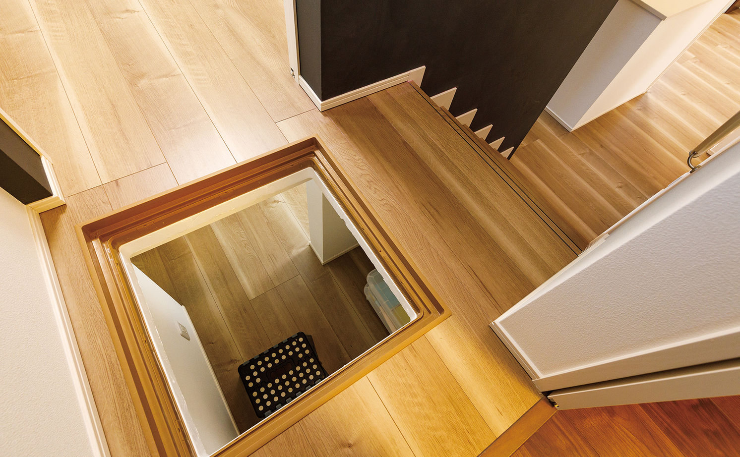 木下工務店 【3100万円/33坪/東京/アイランドキッチン】吹き抜けで明るくのびやかな空間 屋上や床下大収納のある住まいの建築実例画像8