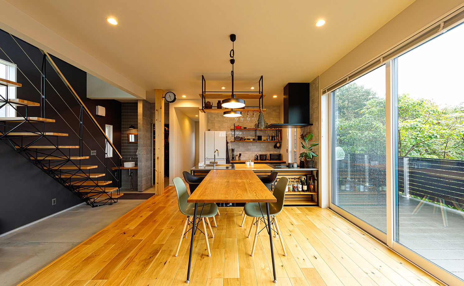 木下工務店 【2000万円台/35坪/間取り図/神奈川/土間収納】高台からの眺望は圧巻。オープンでアウトドアライクな住まいの建築実例画像3